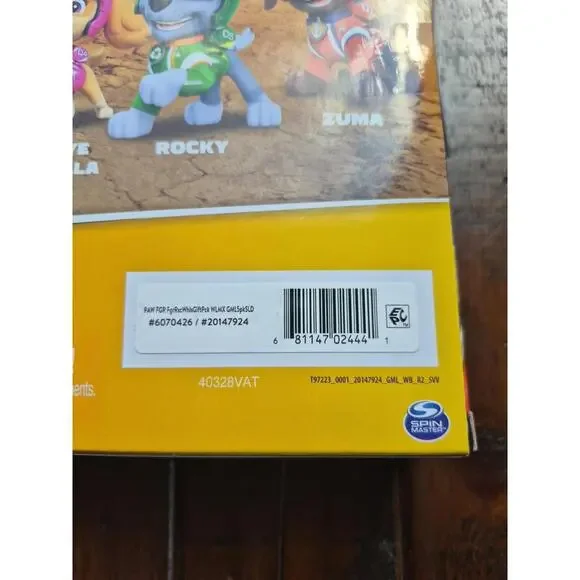 Paw Patrol Exclusive Boomer & Team 8 Figure Pack Rescue Wheels NEW - Picture 3 of 3